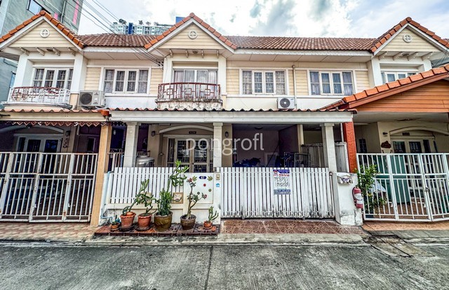 ทาวน์เฮ้าส์ 2 ชั้น บ้านเปี่ยมสุข รัตนาธิเบศร์ 34 ซ.รัตนาธิเบศร์3