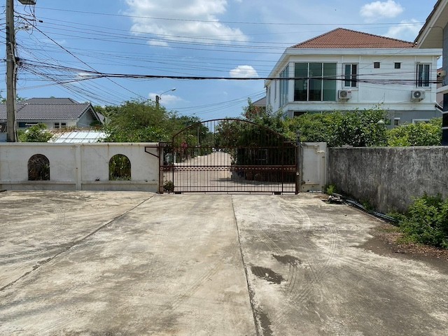 BST1295 ให้เช่าโกดังพร้อมบ้านพัก พุทธมณฑลสาย 2 ศาลาธรรมสพน์