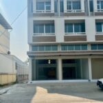 BH4208 ให้เช่าอาคารพาณิชย์พร้อมโกดัง รีโนเวทใหม่ พระราม 2 บางขุนเ