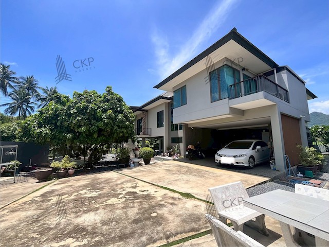 ขาย บ้านพักตากอากาศ พร้อมที่ดิน มีบ้านพักรับรองอีก 2 หลัง