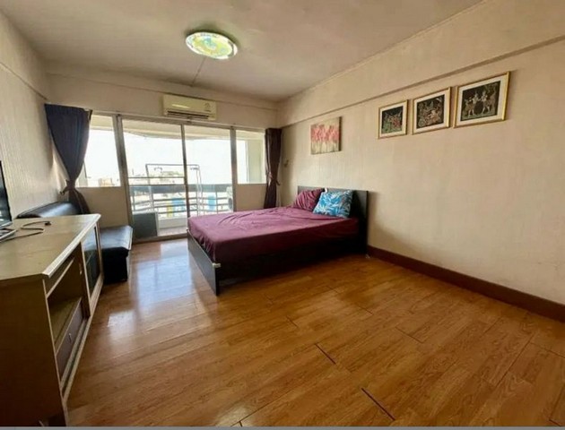 ขายศรีราชา เพลส คอนโด ราคาถูก ทำเลดี ใจกลางเมอง ใกล้ห้างโรบินสัน