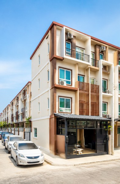 ทำเลอ่อนนุช-ลาดกระบัง 3 นอนใกล้โรบินสัน ลาดกระบัง 300 ม.