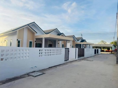 ขายบ้านแฝดพานทองหนองหงส์ชลบุรี บ้านแฝด SC วิลเลจ