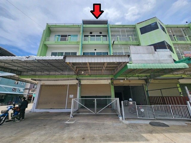 ให้เช่าอาคารพาณิชย์ 3 ชั้นครึ่ง เทียนทะเล 20 ถนนกว้างด้านหน้าโครง