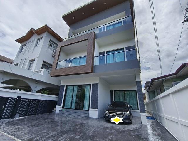 ขายบ้านเดี่ยว3ชั้น50ตร.ว ซอยสุขุมวิท65เอกมัยใกล้ BTS เอกมัยสร้างใ