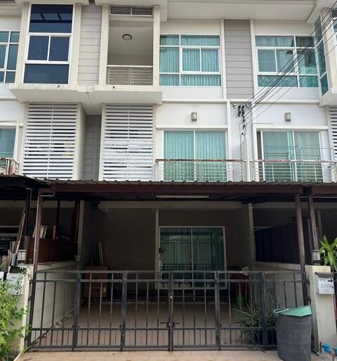 ให้เช่าทาวน์โฮม 3 ชั้น เดอะ เมทโทร พระราม 9 ใกล้ ม.นานาชาติแสตมฟอ