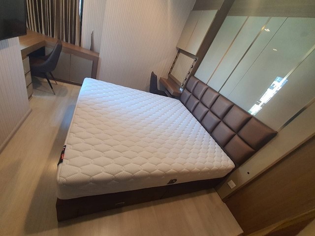 Life One Wireless comfortable 20th floor