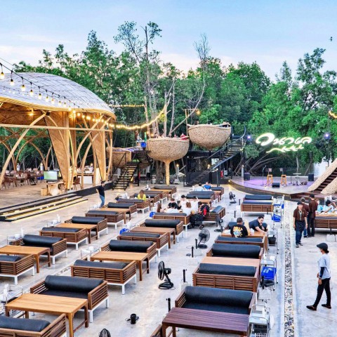 เซ้ง ร้านวนาเลซีฟู้ด บางขุนเทียน ชายทะเล บรรยากาศติดคลอง พิทยาลงก