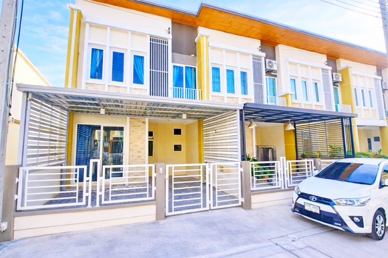 ศรีนคริทร์-สุขุมวิท แพรกษา BTSศรีนครินทร์ 2.57กม. ทาวน์โฮม 2 ชั้น