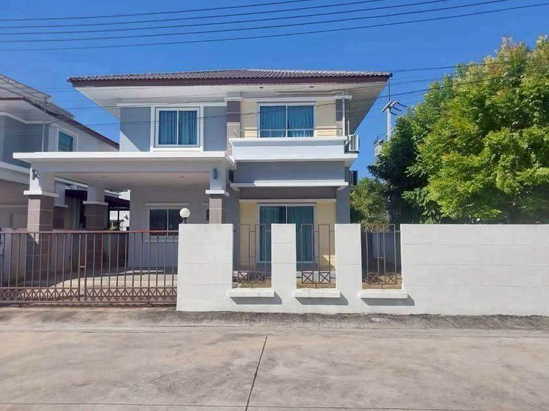 ให้เช่าบ้านเดี่ยว 2 ชั้น พร้อมเฟอร์นิเจอร์ครบหมู่บ้านศรีเทพไทยพาร