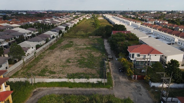 ที่ดินคลองสอง ลำลูกกา เท่าราคาประเมิน จัดสรรบ้านเดี่ยว สำนักงาน ส