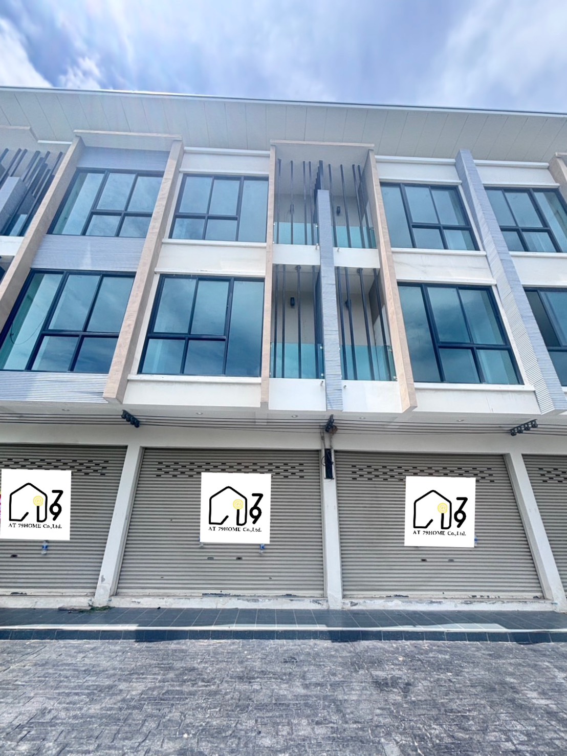 ให้เช่าอาคารพาณิชย์ 3 ชั้น ใกล้ตลาดวัดลุ่ม ปากน้ำ ตัวเมืองระยอง