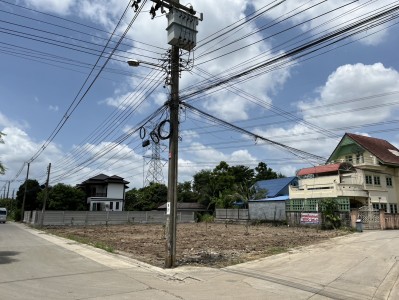 ที่ดินเปล่า 200 วา “หัวมุมทิศตะวันออก” ทำเลทองพุทธมณฑลสาย 2