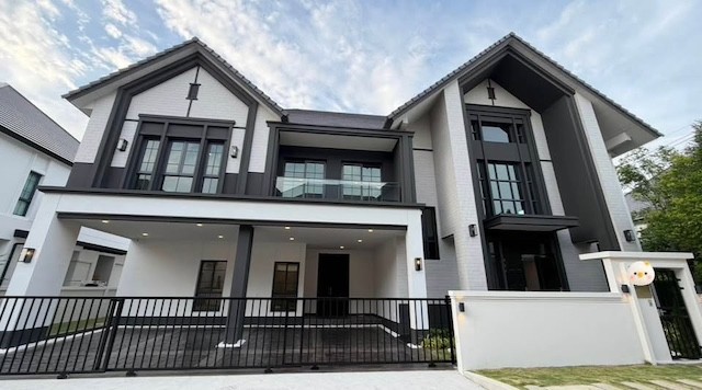BH4264 ให้เช่าบ้านเดี่ยว The City 2 Bangna บ้านหรู 6 ห้องนอน 580