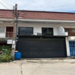ขายทาวน์โฮม 2 ชั้น รีโนเวทใหม่พร้อมอยู่ใจกลางเมือง ถ.เสนานิคม