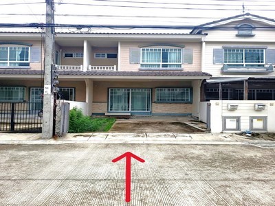 ขาย ทาวน์โฮม หมู่บ้าน Villaggio บางนา(เอแบค) บ้าน Land & Houses