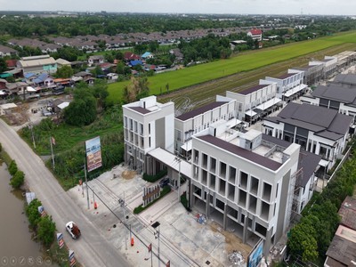 บ้าน มือ1 สไตล์โมเดิร์น ขายทาวน์โฮม 2 ชั้น โครงการ Expandio คลอง