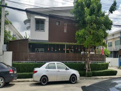 หลังมุม มีพื้นที่ข้าง ทาวน์โฮม 2ชั้น เดอะ คอนเนค 15 อ่อนนุช