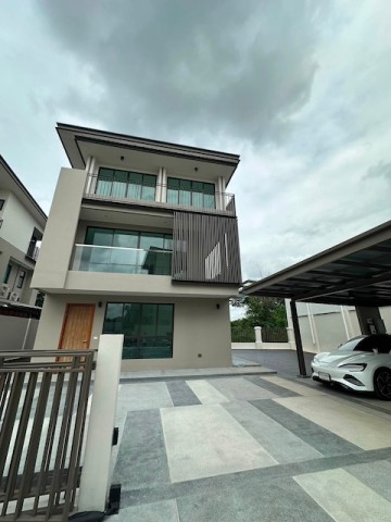 BS1069 ขายบ้านเดี่ยวหรู 3 ชั้น AQ ARBOR สวนหลวง ร.9–พัฒนาการ หลัง