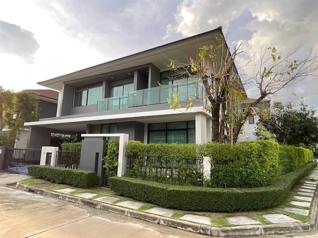 BH4297 ให้เช่าบ้านเดี่ยวหรู หมู่บ้านเศรษฐสิริ กรุงเทพกรีฑา