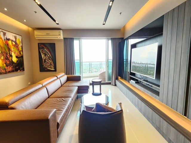 Supalai Prima Riva Rama 3 by Chaopraya River
