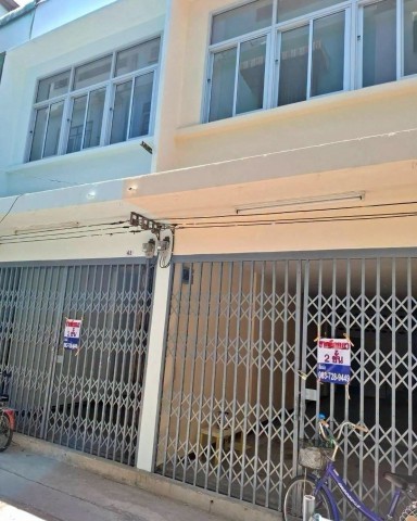 ขายถูก ห้องแถว 2 ชั้นปรับปรุงใหม่ ถนนตากสิน ซอย 22 ใกล้สถานีรถไฟ