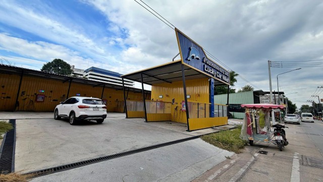 เซ้ง ร้านตู้หยอดเหรียญล้างรถ-อัตโนมัติ พัทยา หลังโรงบาลกรุงเทพ