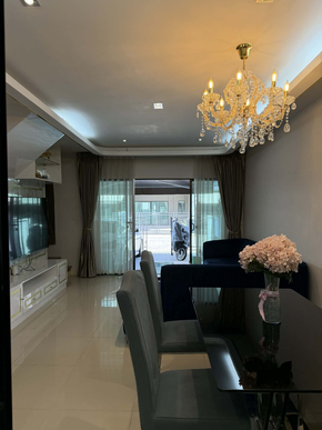 ทาวน์โฮม ขาย 出售三层联排别墅 บ้านกลางเมืองราชพฤกษ์–พระราม5 ทาวน์โฮม3ชั้นใกล้นครอินทร์ BaanKlangMuangRatchaphruek–Rama5 出售房屋｜拉玛5路